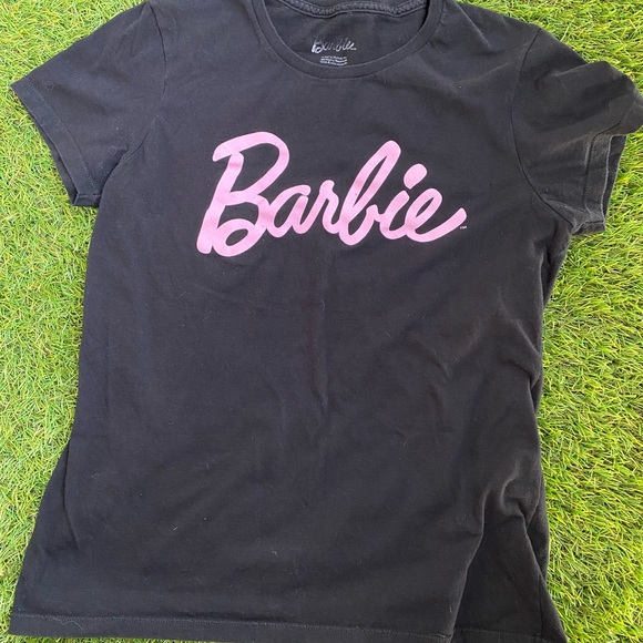 Barbie graphic T-shirts - Picture 2 of 3